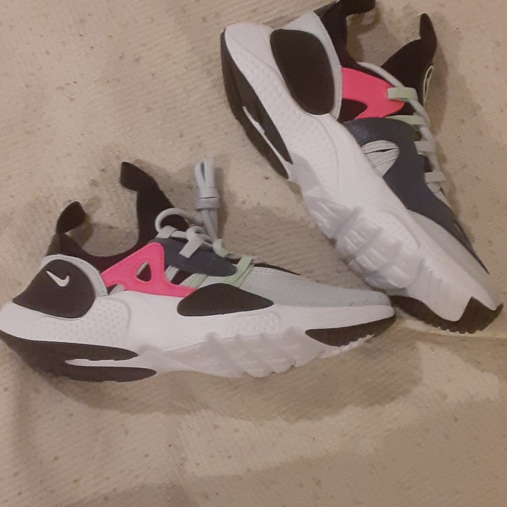 kids sneakers